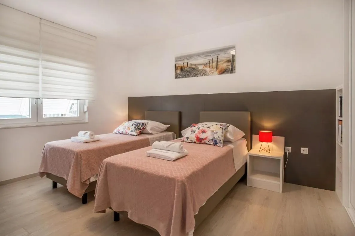 Ac Apartment With 2 Bedrooms And 2 Bathrooms-Free Private Parking Split Horvátország