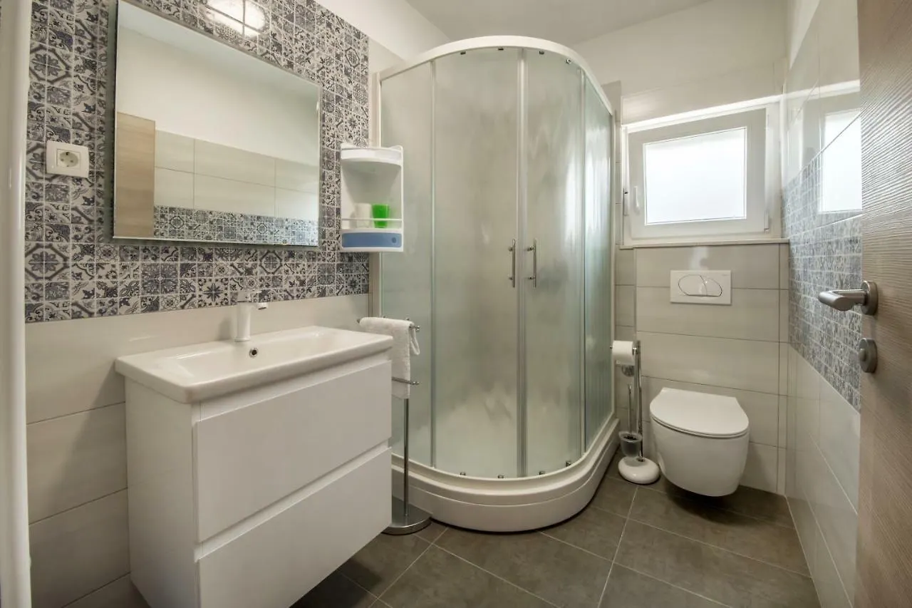 Ac Apartment With 2 Bedrooms And 2 Bathrooms-Free Private Parking Split