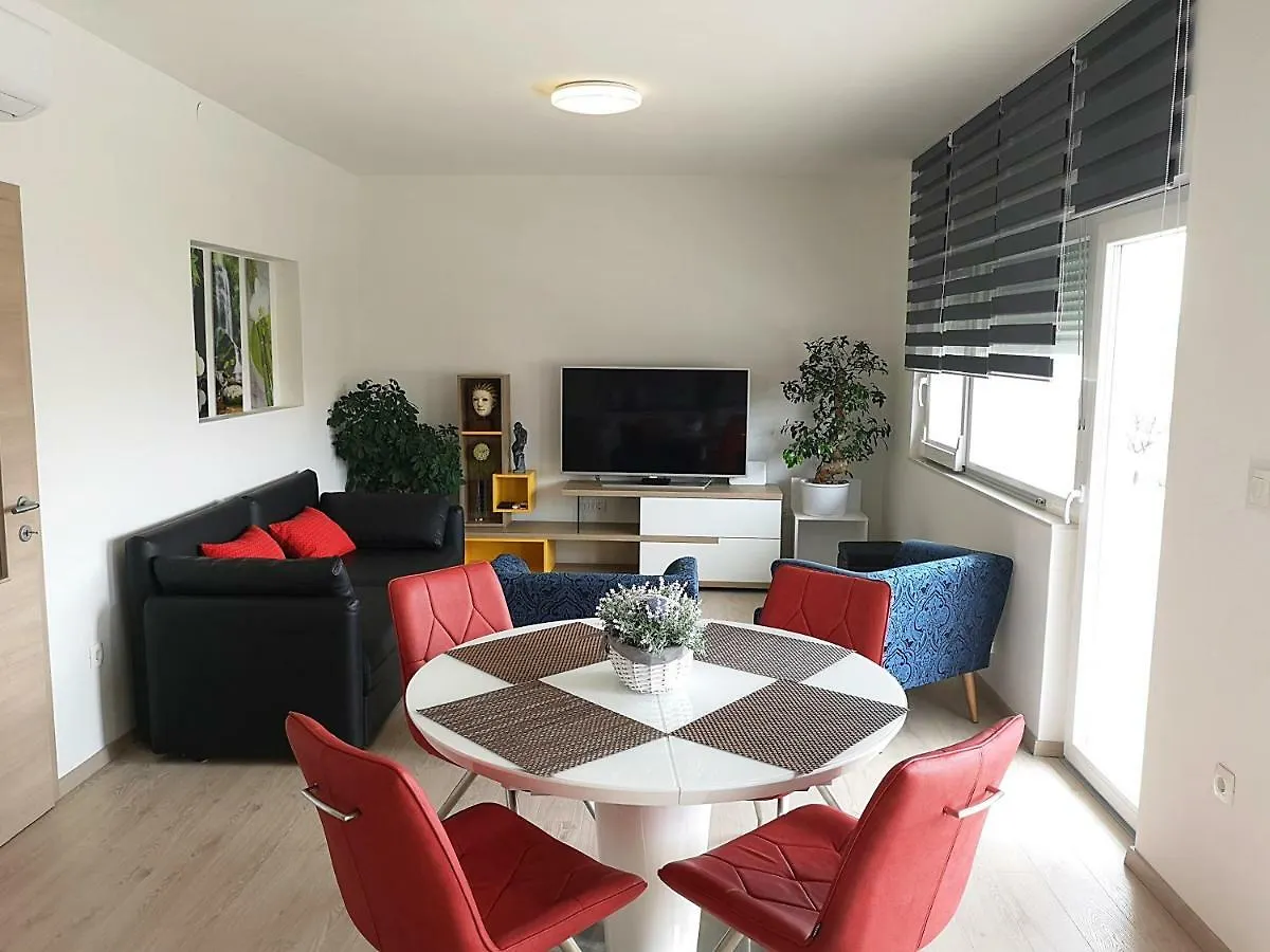 Ac Apartment With 2 Bedrooms And 2 Bathrooms-Free Private Parking Split 0*,  Croatia